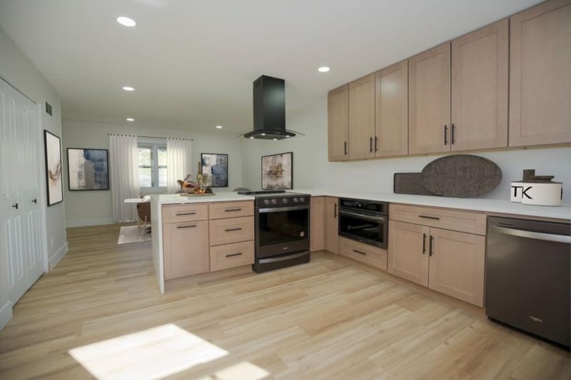 2729 Stratford Rd, Lawrence, KS 66049