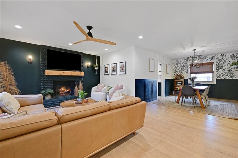 10427 Baltimore Ave, Kansas City, MO 64114