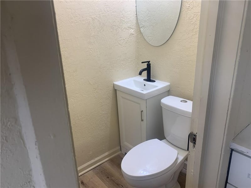 4017 Wabash Ave, Kansas City, MO 64130