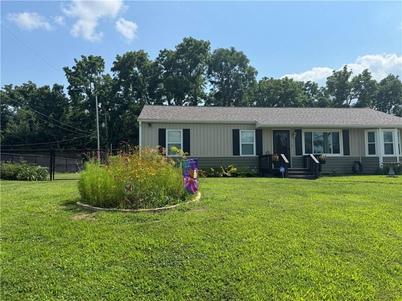 8409 47th Ter, Kansas City, MO 64129