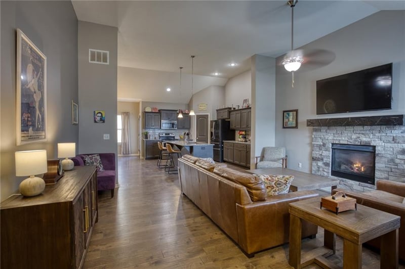 3550 112th Ter, Kansas City, KS 66109