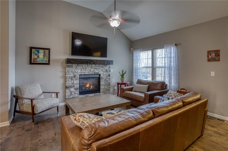 3550 112th Ter, Kansas City, KS 66109
