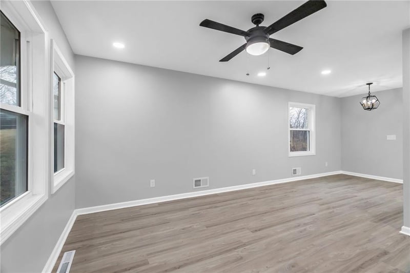 4623 38th St, Kansas City, MO 64128