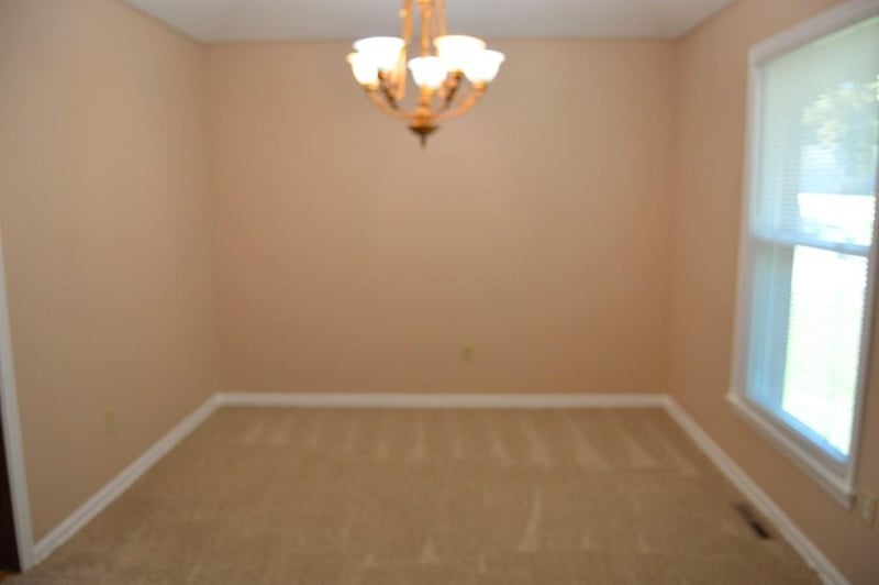 1127 Queens Place St, Kansas City, MO 64131