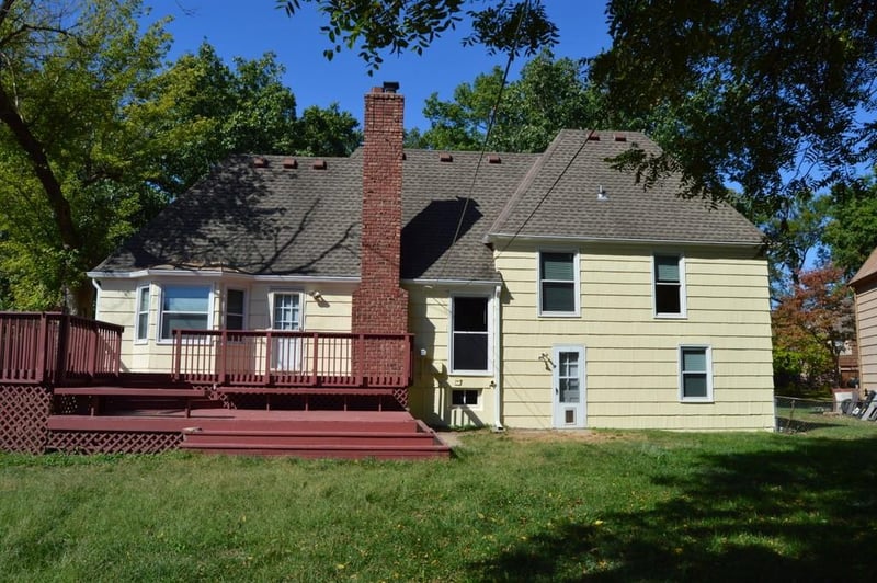 1127 Queens Place St, Kansas City, MO 64131