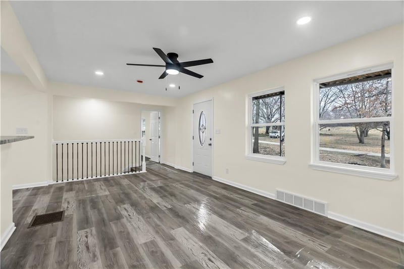 2944 60th St, Kansas City, KS 66104