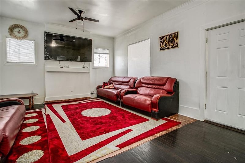 3223 Roberts St, Kansas City, MO 64124