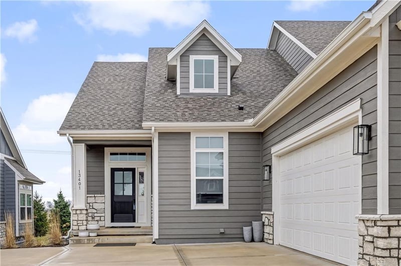 13401 174th Pl, Overland Park, KS 66221