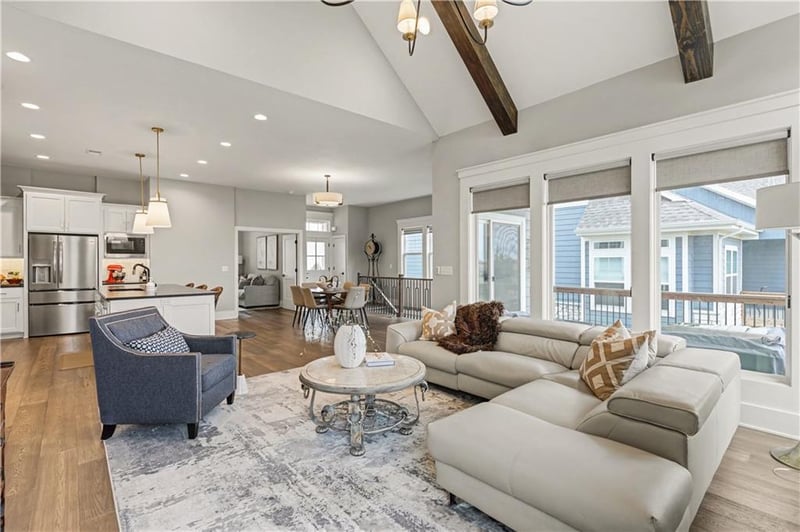 13401 174th Pl, Overland Park, KS 66221