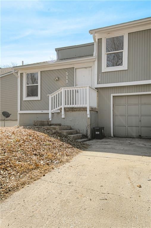 511 97th Ter, Kansas City, MO 64131