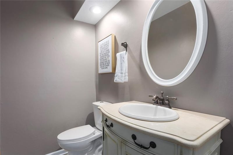 9709 Harrison St, Kansas City, MO 64155