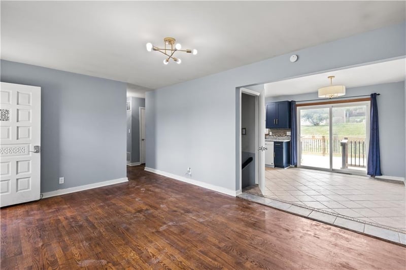 6206 Antioch Rd, Kansas City, MO 64119