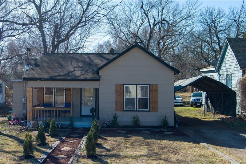 604 Franklin St, Clinton, MO 64735