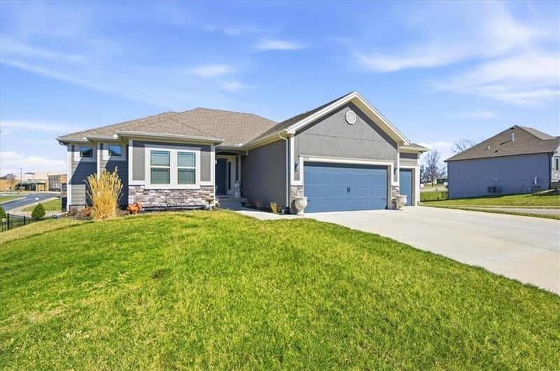 3532 91st Ter, Kansas City, MO 64156