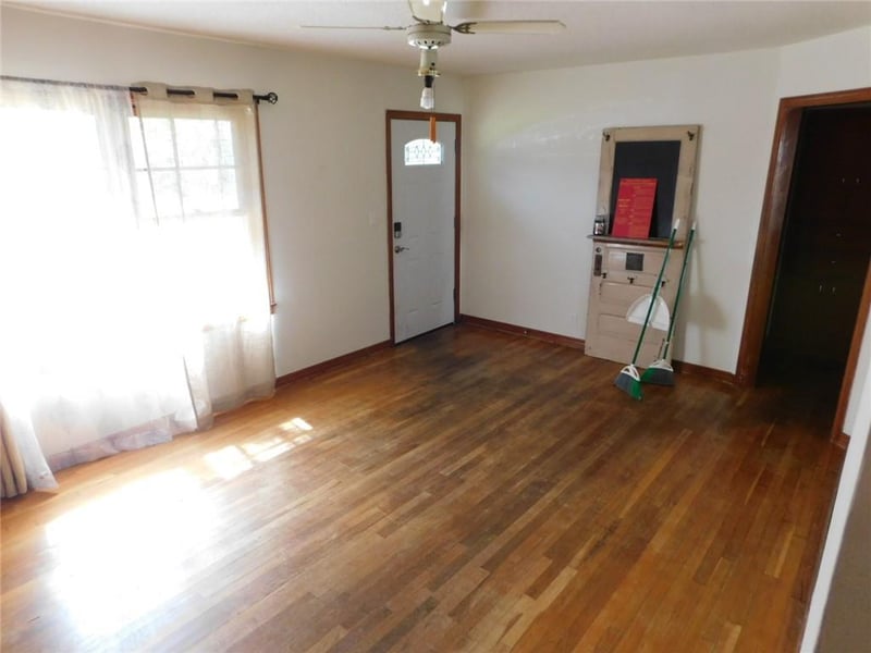 529 Hobson Pl, Pittsburg, KS 66762