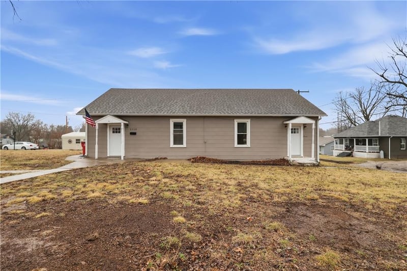 2113 Jefferson St, Lexington, MO 64067