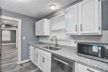 5932 Park Ave, Kansas City, MO 64130