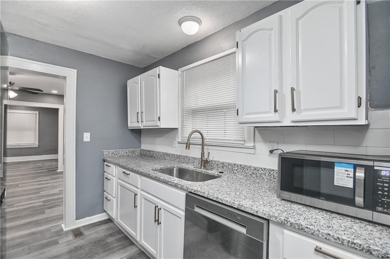 5932 Park Ave, Kansas City, MO 64130