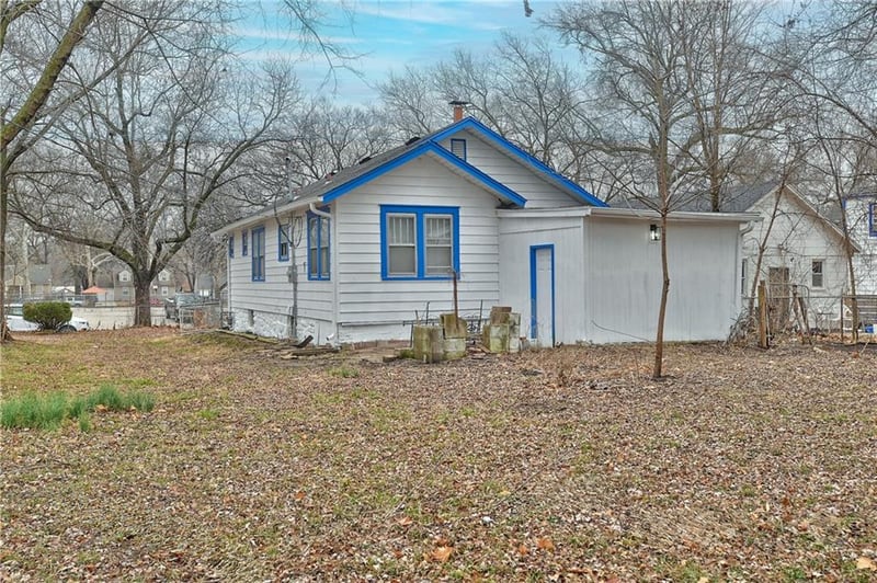 5932 Park Ave, Kansas City, MO 64130