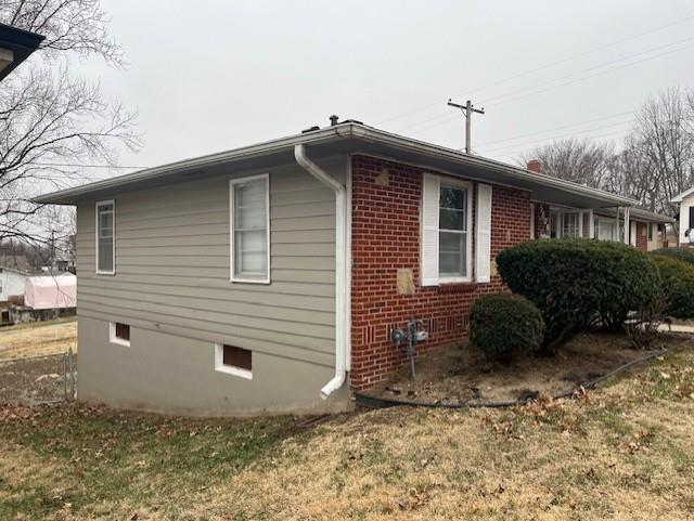 2806 Clay St, St Joseph, MO 64501