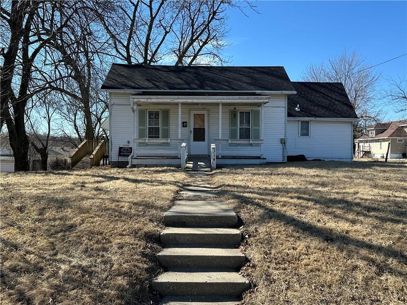 314 Davis St, Maryville, MO 64468