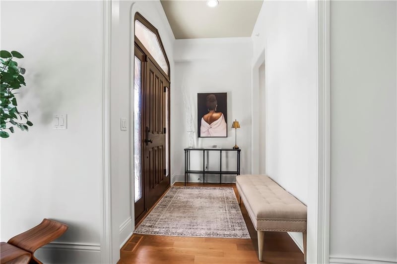 4522 Summit St #B, Kansas City, MO 64111