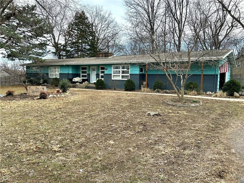 9935 85th St, Overland Park, KS 66212