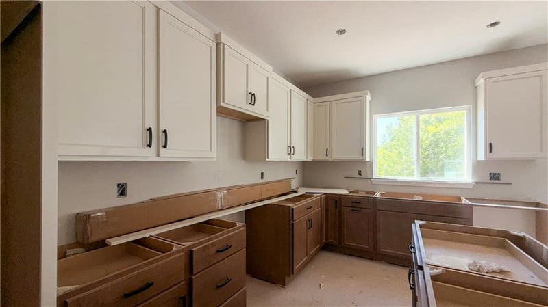 809 Glenn Cir, Raymore, MO 64083