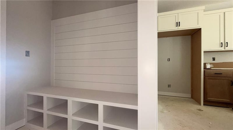 809 Glenn Cir, Raymore, MO 64083
