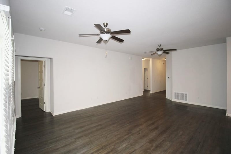 8001 6th Ter, Blue Springs, MO 64014