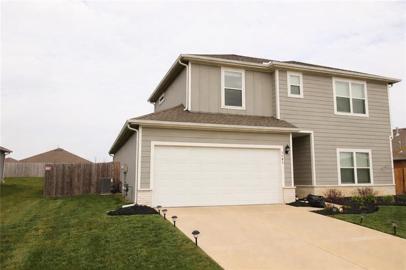 8001 6th Ter, Blue Springs, MO 64014