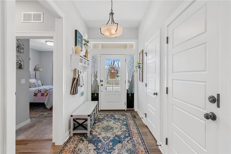 9208 110th Ter, Kansas City, MO 64157