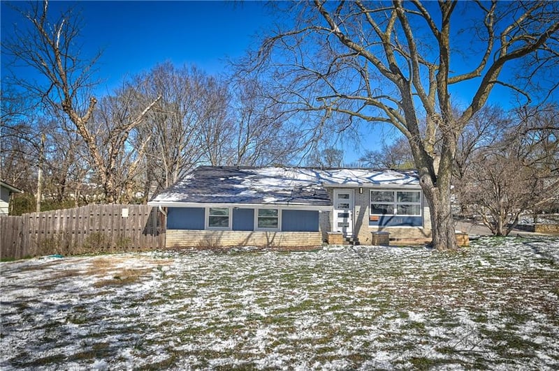 954 Sutton Ct, Kansas City, KS 66103