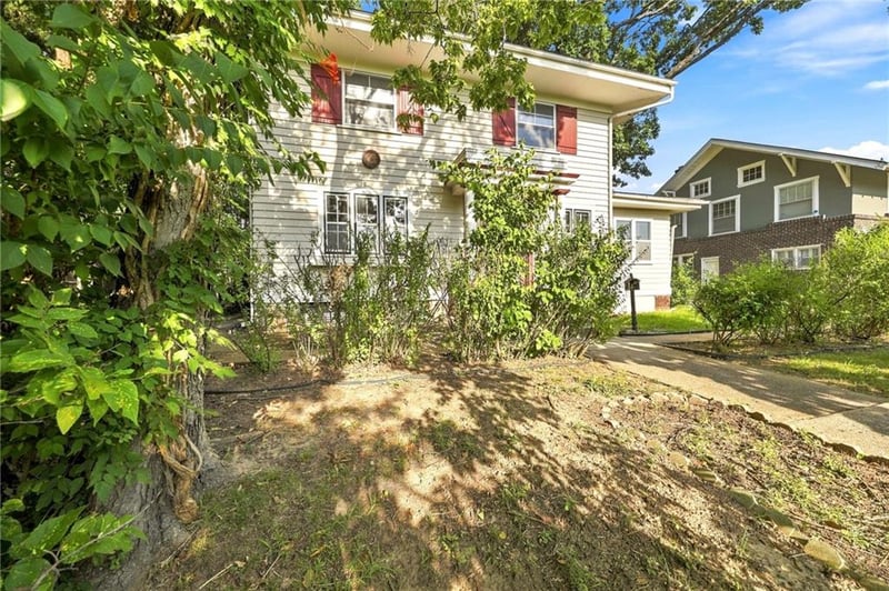 3413 Coleman Rd, Kansas City, MO 64111