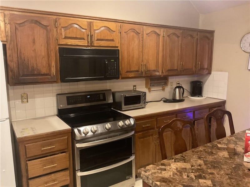 10126 Highland Ter, Kansas City, MO 64155