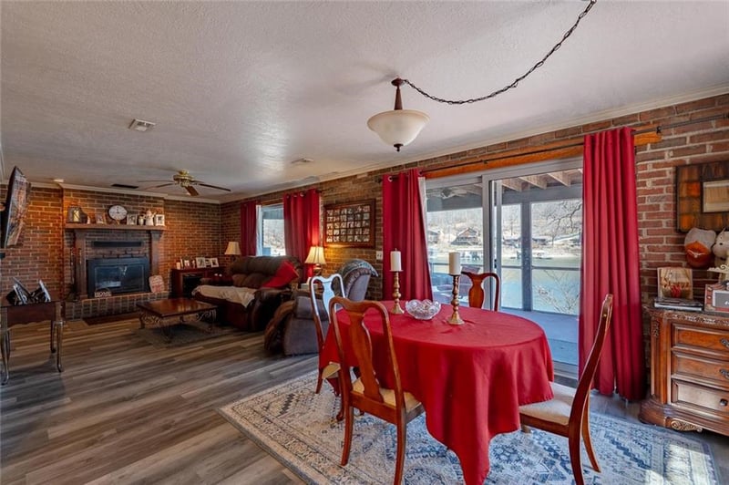 32445 Green Hills Rd, Gravois Mills, MO 65037