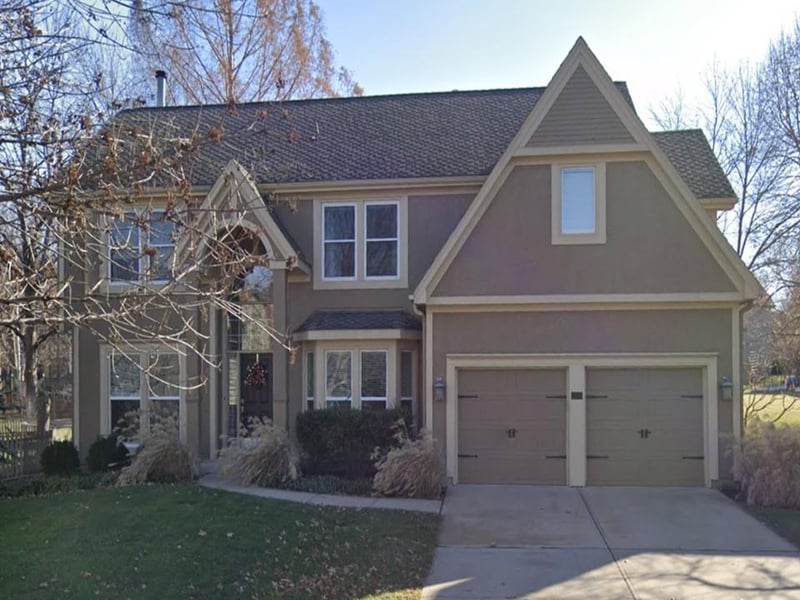 4907 W 157th Pl, Overland Park, KS 66224