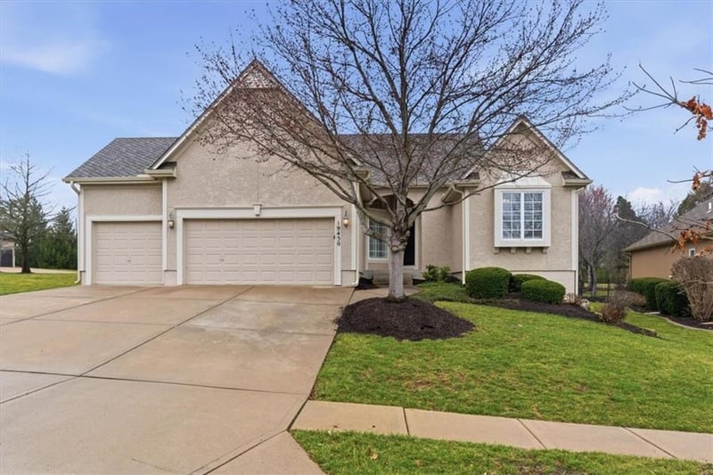 19430 98th St, Lenexa, KS 66220
