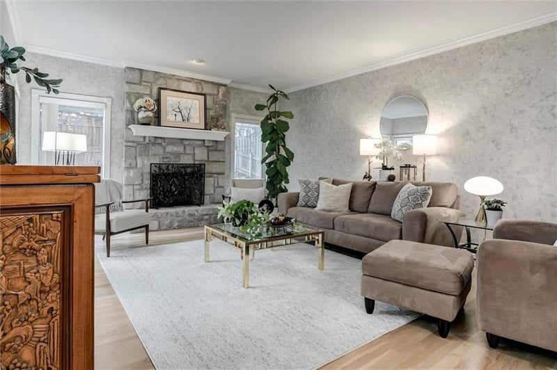12412 Beverly St, Overland Park, KS 66209