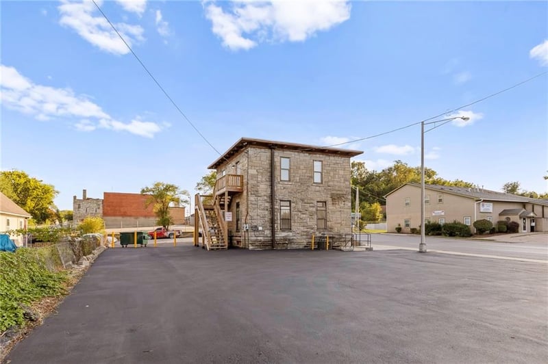 225 N 7th St, Kansas City, KS 66101