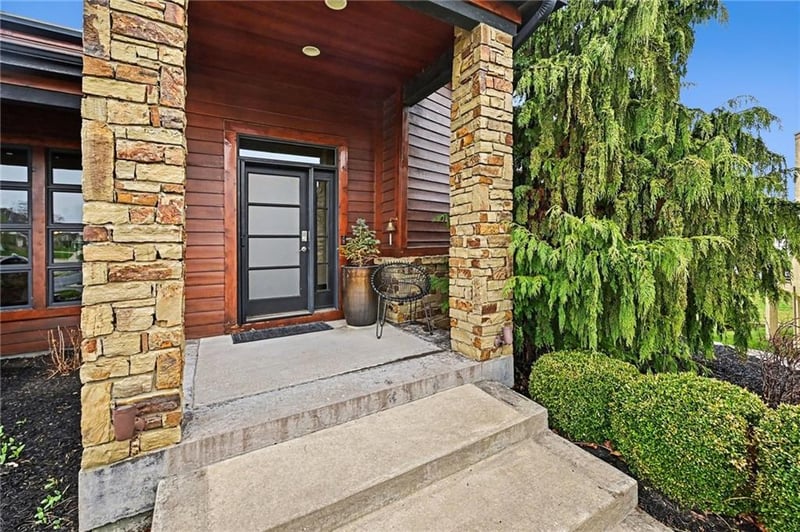 10258 N Kansas Ave, Kansas City, MO 64155