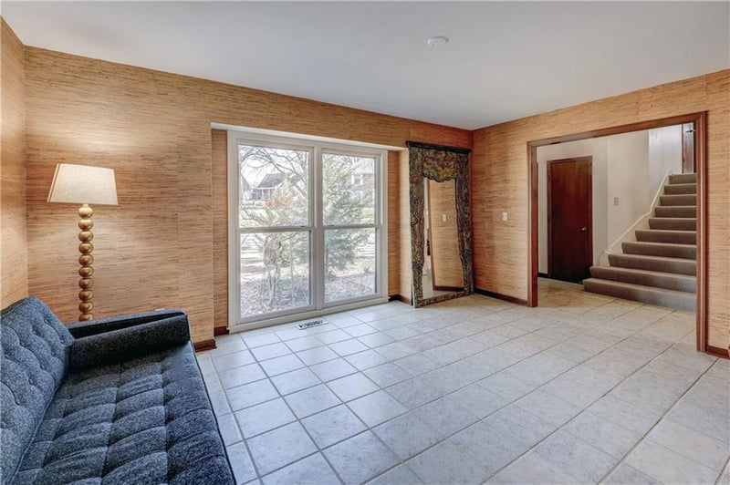 12825 117th St, Overland Park, KS 66210