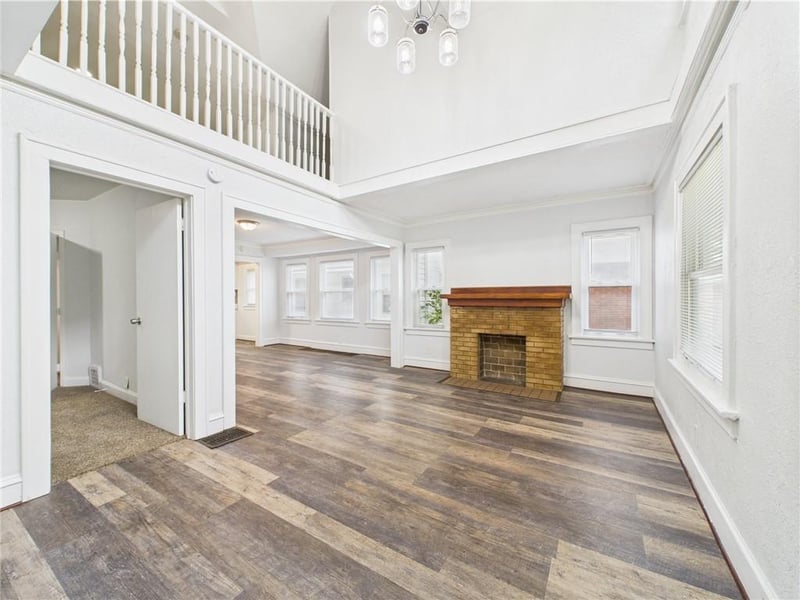 5611 Olive St, Kansas City, MO 64130