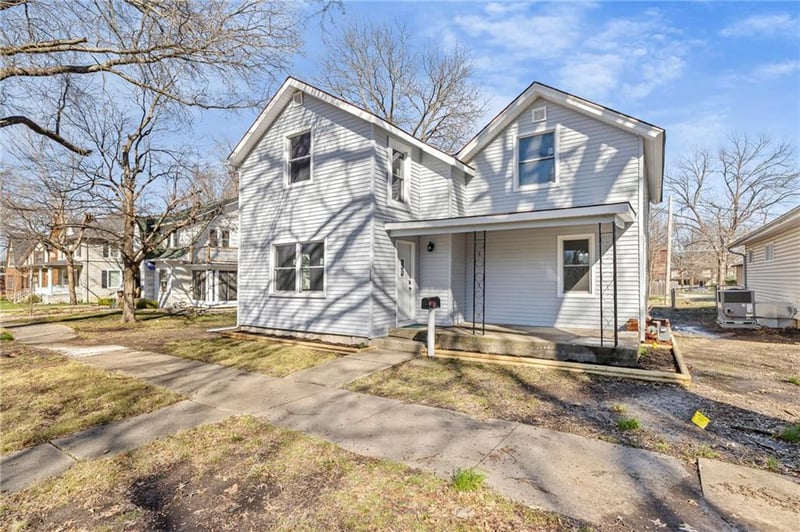 325 Elm St, Ottawa, KS 66067