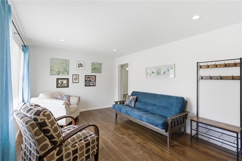 5904 100th St, Kansas City, MO 64134