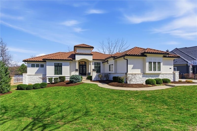 14301 Cedar St, Leawood, KS 66224