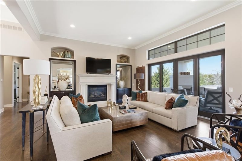 14301 Cedar St, Leawood, KS 66224