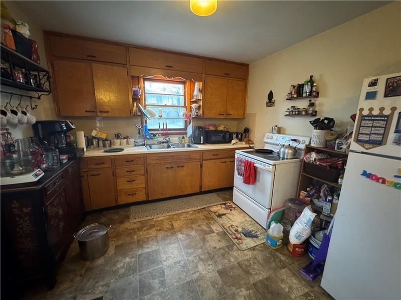 801 16th St, Blue Springs, MO 64015