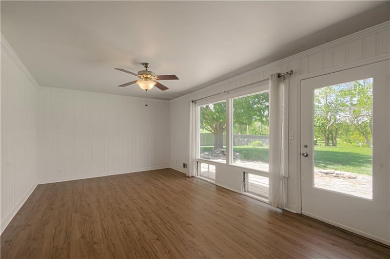 1404 108th St, Kansas City, MO 64131