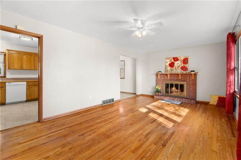 8800 Kentucky Ave, Kansas City, MO 64138